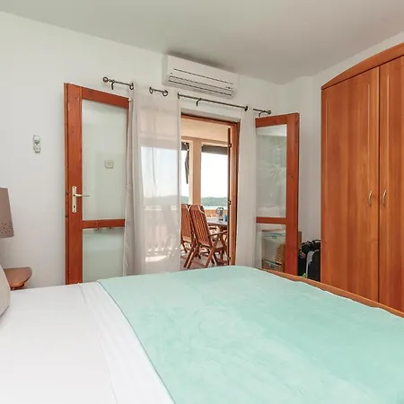 2 Bedroom Stunning In