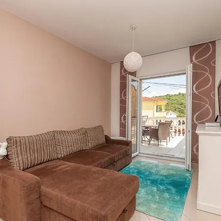 Апартаменты Two-bedroom In Пировац