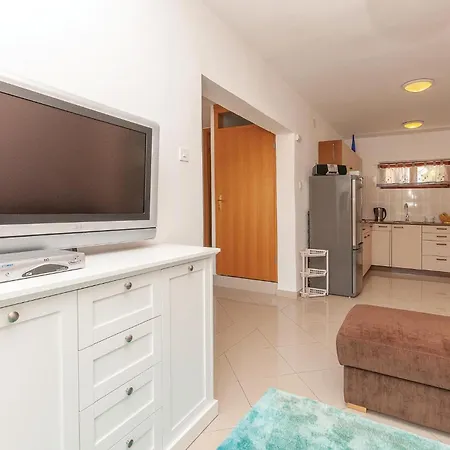2 Bedroom Stunning In